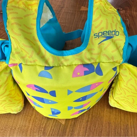 Speedo Kids Swim Vest - Yellow and Blue. Size 30-50lb - Picture 2 of 7